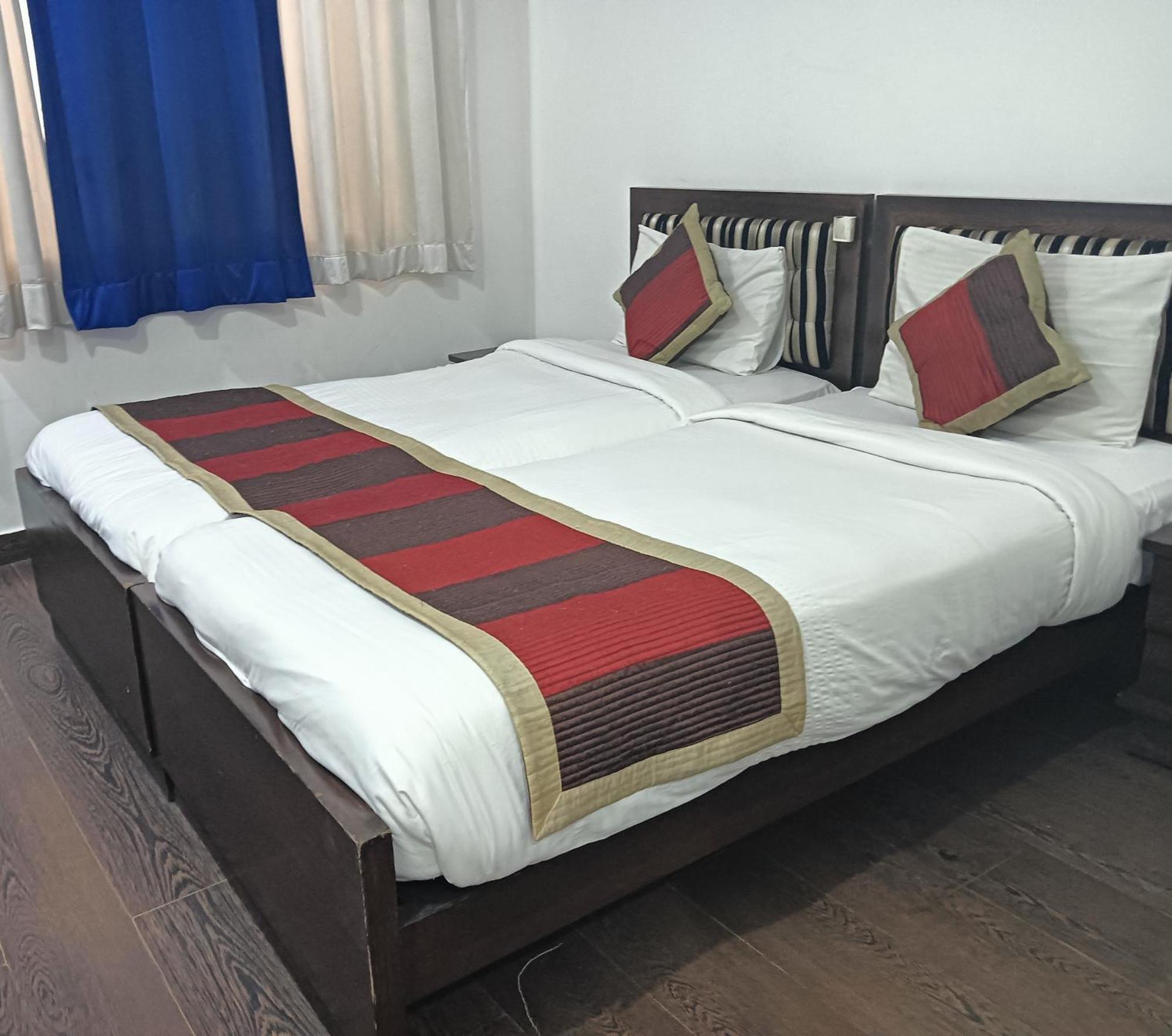 Hotel Palazzo Di Lara Ghaziabad Dış mekan fotoğraf
